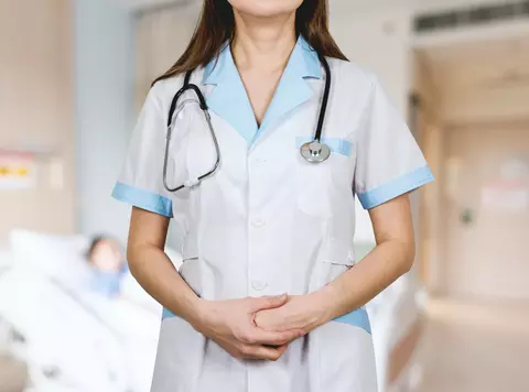 În ce condiții sarcina și nașterea pot fi acoperite de o asigurare privată și ce cheltuieli sunt despăgubite