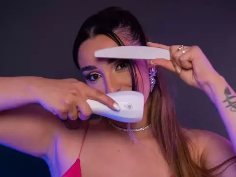 Cine este TINA DOBRE, cel mai bine cotat nail artist și trainer de la noi? 
