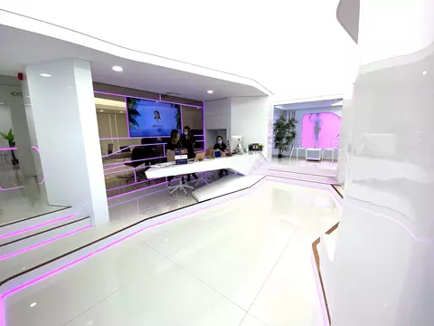 Rețeaua de chirurgie plastică, estetică și microchirurgie reconstructivă Swiss Clinics: Liftingul facial total va fi una dintre cele mai solicitate intervenții de chirurgie estetică în 2024, în România  