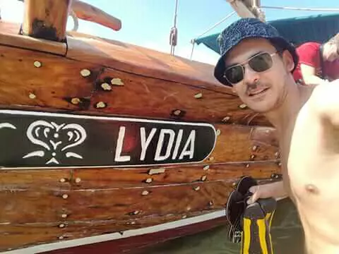 28055884_310938306096476_8007052050753399261_n