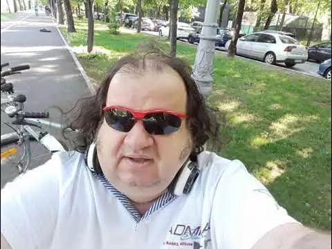 hqdefault