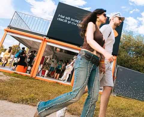 Outfituri de festival fără „dacă” și „parcă”. Zalando îmbracă rața emblematică de la Electric Castle