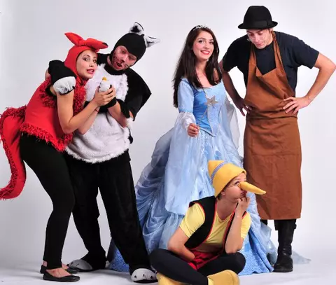 Zurli te invită la teatru