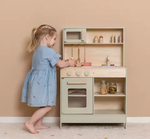 Transformă joaca în descoperire: 5 jucării care stimulează mintea, inima și mâinile copilului tău