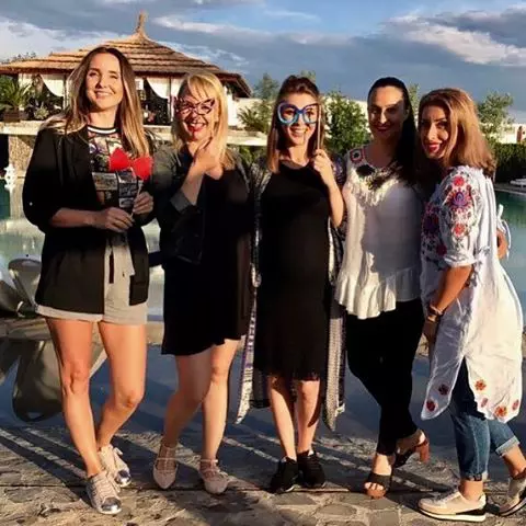 FOTO. Cum a fost la petrecerea dată de Ilinca Vandici pentru viitorul ei bebeluş (2)