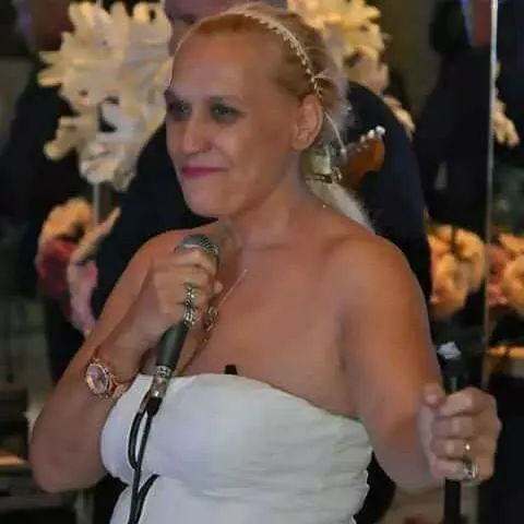 Cine-e-Sivia-Mitrache-concurenta-X-Factor8