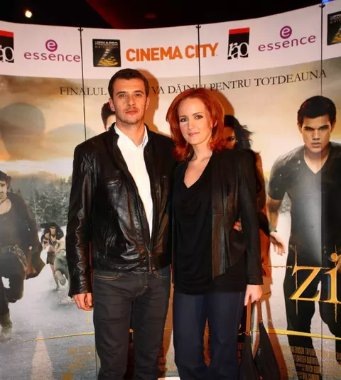 Vedete la premiera ultimului film din seria Amurg