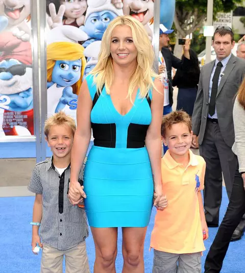 Britney Spears şi Katty Perry la premiera filmului The Smurfs 2