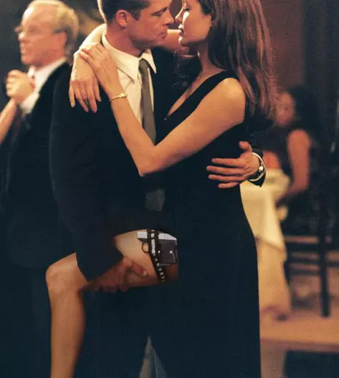 Celebrități care s-au îndrăgostit pe platourile de filmare