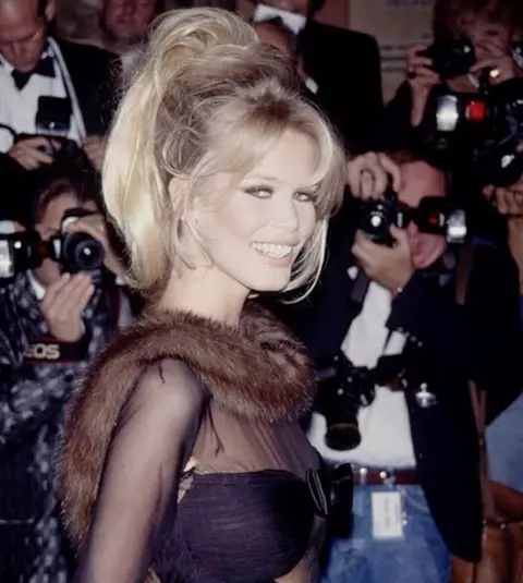 Claudia Schiffer la 45 de ani – Şi Dumnezeu a creat-o pe Claudia…