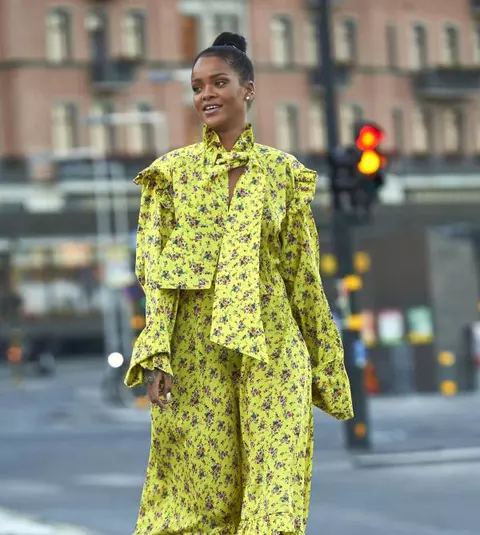 Stil de vedetă: Rihanna