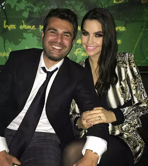 Sandra și Adi Mutu, vacanță în Republica Dominicană. Iată cum arată soția lui Adi în costum de baie, la doar două luni de la naștere!