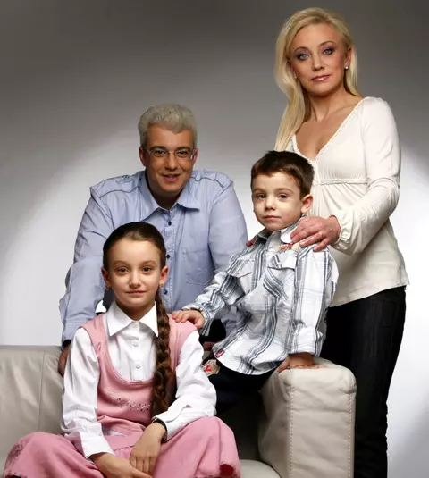 O mai ţineţi minte pe prima soție a lui Cătălin Crișan? Cum arată solista Lucia Bubulac acum, la 55 de ani