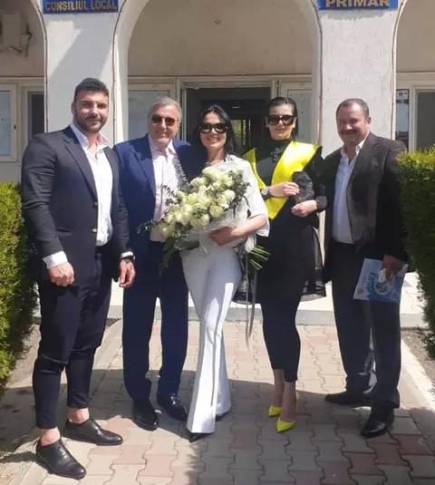 Ilie Năstase și Ioana s-au căsătorit astăzi, în Joia Patimilor. Primele imagini de la nuntă