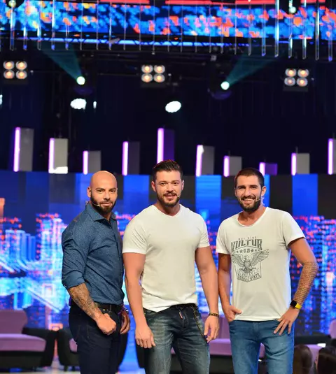  VULTURII DE NOAPTE Giani Kiriță, Victor Slav și Cătălin Cazacu, în copilărie. Victor Slav: „Băieţii m-ar fi trimis să caut scandal!”