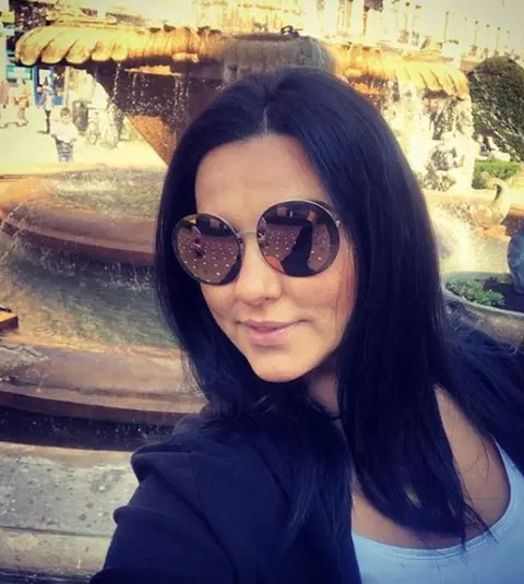 Lavinia Pîrva și-a scos băiețelul la plimbare. Soția lui Ștefan Bănică a născut în urmă cu două săptămâni