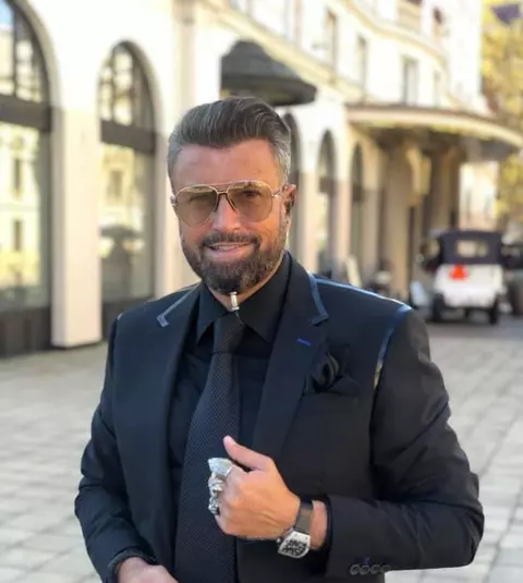 Reacția lui Cătălin Botezatu, după ce s-a spus că are un copil secret. "Sunt dispus să fac test ADN"