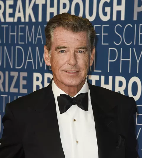 Dramele neştiute ale lui JAMES BOND. Actorul Pierce Brosnan are inima frântă: fiica şi soţia i-au murit de cancer / Ce s-a ales de fiul lui este revoltător!