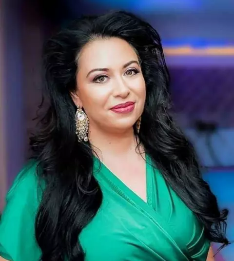 Oana Roman, cu ochii în lacrimi: „Totul s-a întâmplat ca un miracol!”/Motivul pentru care a plâns la VIVA! Influencers Party