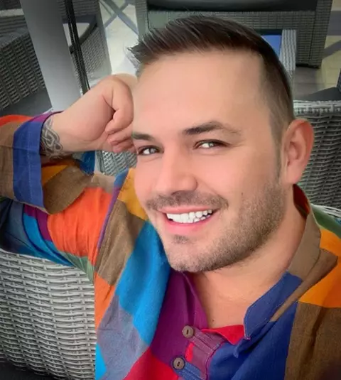 Cântărețul Raoul, 200 de zile de închisoare! Partenerul de scenă al Mirabelei Dauer e certat cu legea...