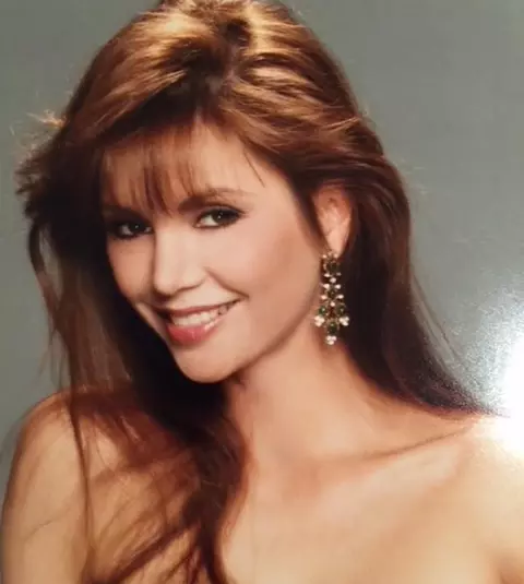Vă mai amintiţi de Pamela Ewing din Dallas? La 70 de ani, Victoria Principal trăieşte singură şi s-a îmbogăţit din afaceri, după ce a renunţat la actorie