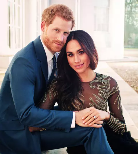 Ducele și Ducesa de Sussex, prima felicitare de Crăciun alături de micuțul Archie / Imaginea este adorabilă!