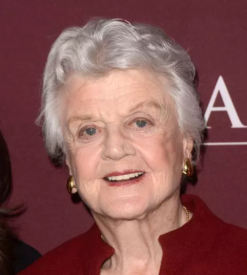 A murit actrița Angela Lansbury. Starul din serialul "Verdict: Crimă!" avea 96 de ani