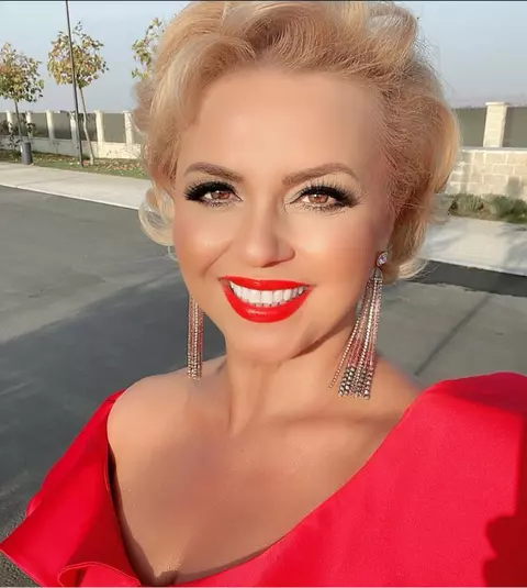 Cornelia Rednic împlinește astăzi 47 de ani. Detalii neștiute din căsnicia cu Lupu Rednic: „După ce ne-am căsătorit, ne era destul de greu financiar” / EXCLUSIV