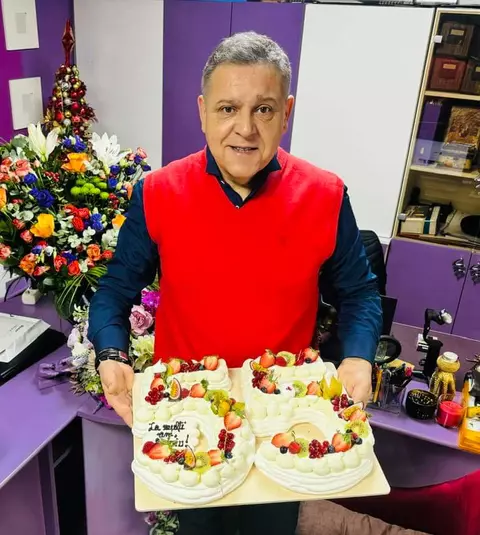 Ovidiu Komornyik a împlinit 55 de ani: ”Cu prietenii mei foarte dragi...” Ce surpriză i-a făcut Angela Similea / EXCLUSIV