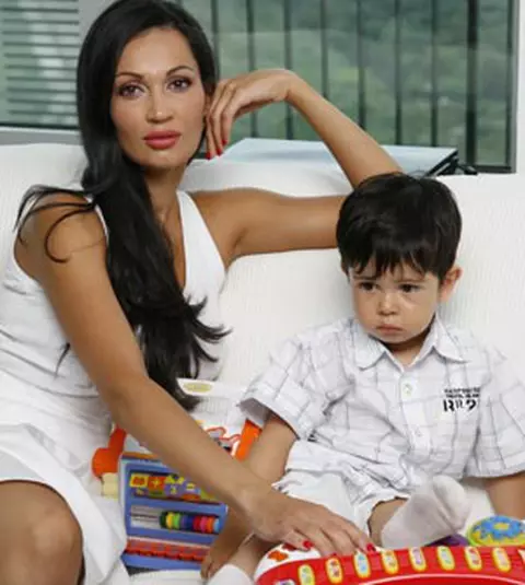 Cum au sarbatorit vedetele Mos Nicolae