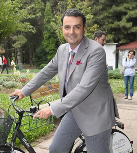 MaiMultVerde - Vedete pe biciclete