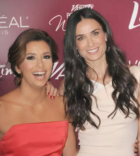 Vedete recompensate pentru actiunile umanitare