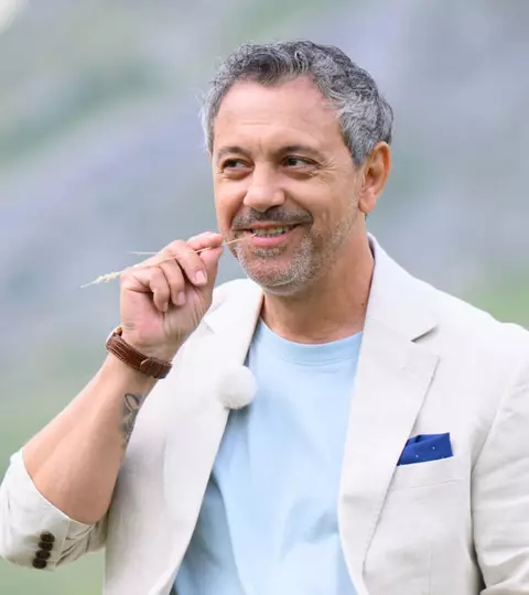 Sorin Bontea locuiește într-o casă plină de culoare. Cum arată grădina juratului de la MasterChef și ce a amenajat în curte