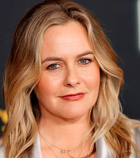 „Clueless” revine după 30 de ani! Alicia Silverstone se întoarce în rolul iconic al lui Cher Horowitz