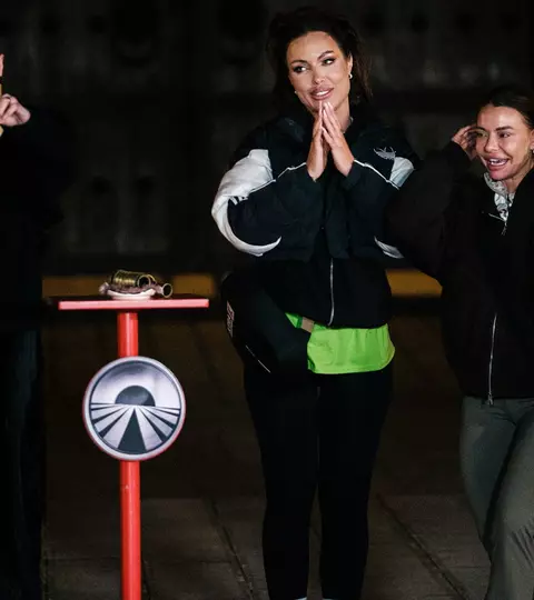 Loredana Chivu și Ana Maria Mocanu, salvate de eșarfa verde la „Asia Express”. Ce urmează în China