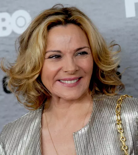 Kim Cattrall, îndrăgostită până peste cap de iubitul cu 15 ani mai tânăr. Actrița a găsit marea dragoste după trei căsătorii eșuate
