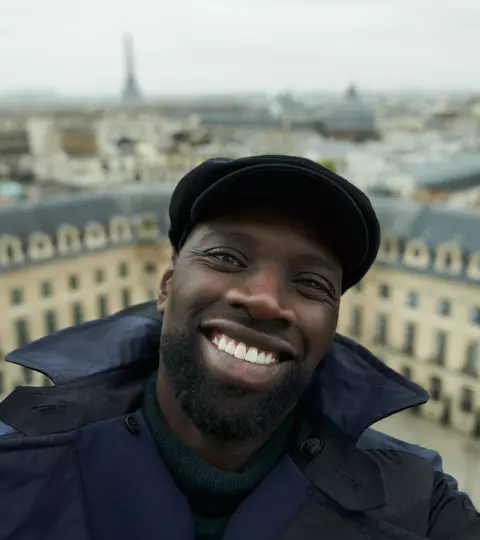 Omar Sy revine pe micul ecran, într-o comedie marca Netflix. Cu cine face echipă în „French Lover”. Ce știm până acum despre film