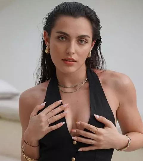 Alexia Eram nu își mai ascunde iubitul. Ce imagini a publicat chiar de ziua lui Tonghi. Fanii au fost surprinși