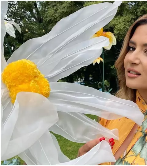 Amalia Enache împlinește 48 de ani! Cum arăta la debutul în televiziune, acum peste 20 de ani
