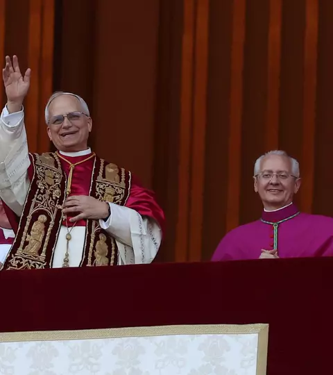 Cine este Robert Prevost, primul papă american din istorie. Ce nume pontifical și-a ales