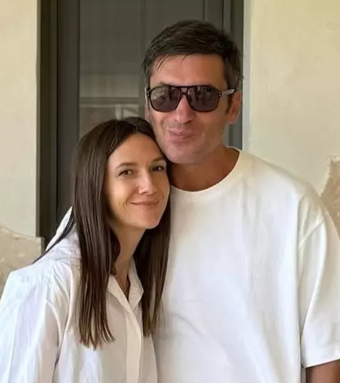 Adela Popescu, imagini noi din casa de la Șușani. Piesa de rezistență din living a fost în sfârșit montată