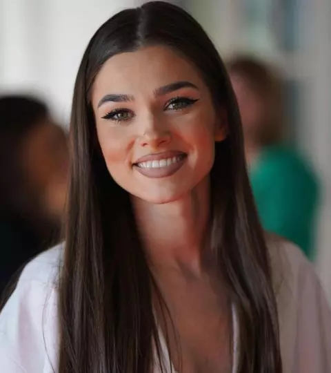 Sasha, fiul lui Theo Rose, a împlinit doi ani. Artista a publicat un clip video emoționant: „Brațele astea or să te țină mereu”