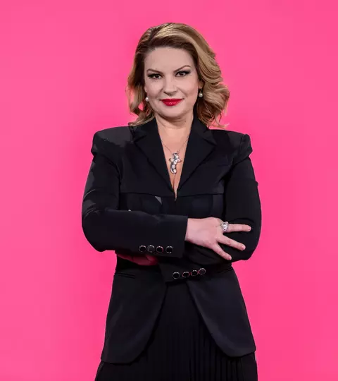 Alina Stancu: „Ador senzația de libertate absolută”. Prezentatoarea TVR 1, despre muncă și planurile de vacanță