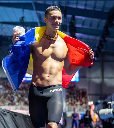 Reacția lui David Popovici. „Am concurat cu mine și am triumfat”. Sportivul a câștigat medalia de aur la 100 de metri la Mondialele din Singapore