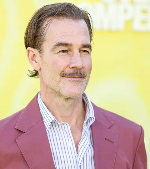 Noi imagini cu James Van Der Beek. Noi imagini cu actorul, la un an de când a primit diagnosticul de cancer