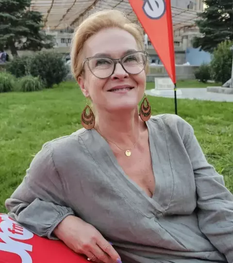 Mona Nicolici devine bunică la 58 de ani! Fiul ei, Vlad, s-a căsătorit în secret chiar de ziua lui / Imagini de colecție