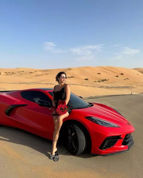 ela-craciun-ziua-ei-abu-dhabi