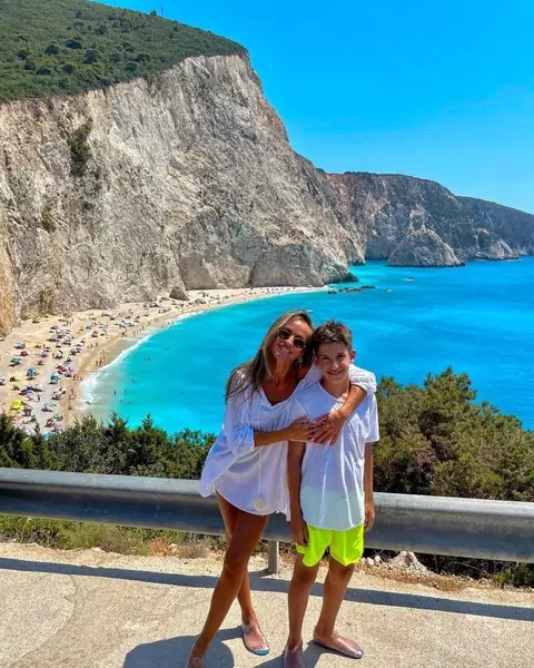 diana-munteanu-si-david-niculescu2-960x1200-1