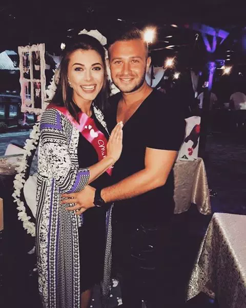 FOTO. Cum a fost la petrecerea dată de Ilinca Vandici pentru viitorul ei bebeluş (5)