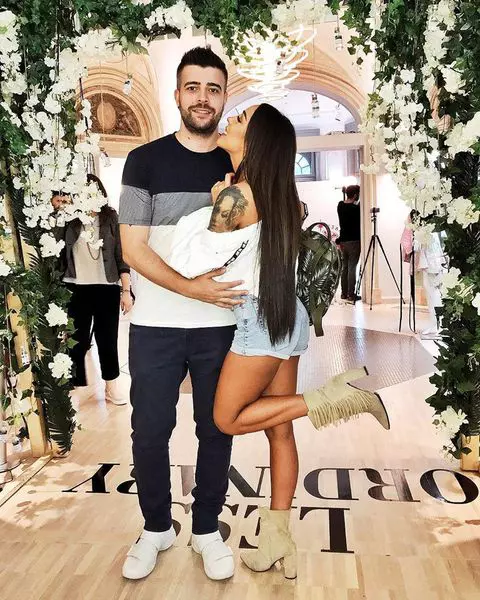 stefania-lui-speak-marturisire-bomba-in-direct-la-tv-sunt-insarcinata-coperta-2